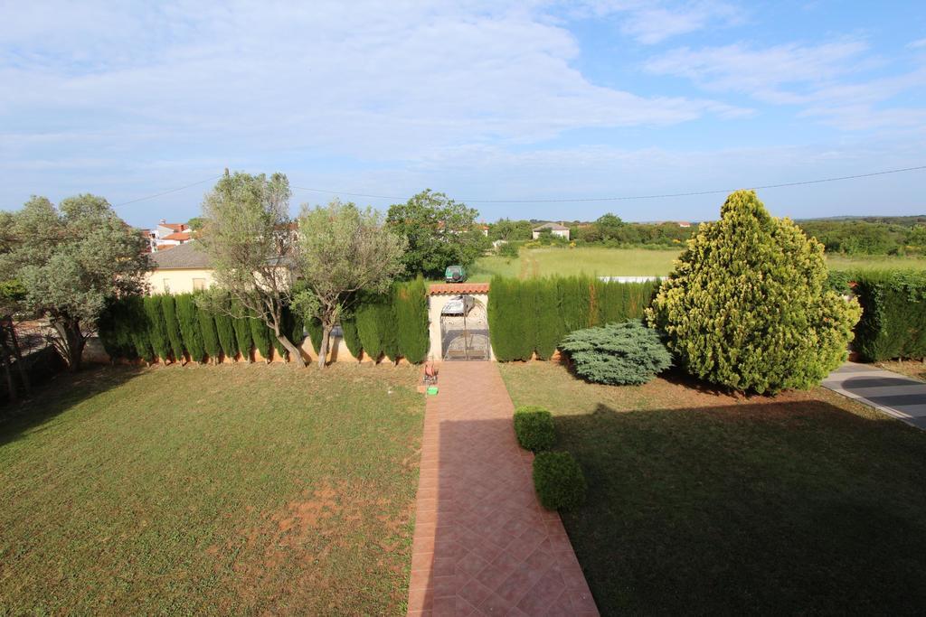 Apartment Villa Nera พูลา ภายนอก รูปภาพ